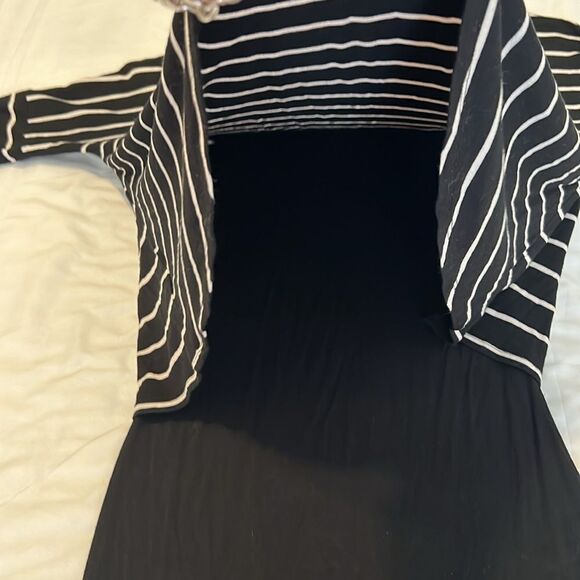 White House Black Market szXS black & white stripped long sleeve mini dress EUC - Picture 8 of 11